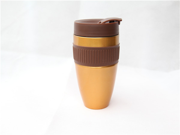 乐扣乐扣不锈钢彩色马克杯350ml 价格：149元