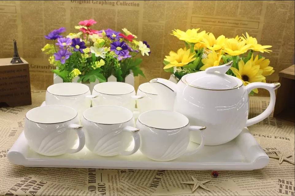 天堂鸟8头茶具  价格：199元